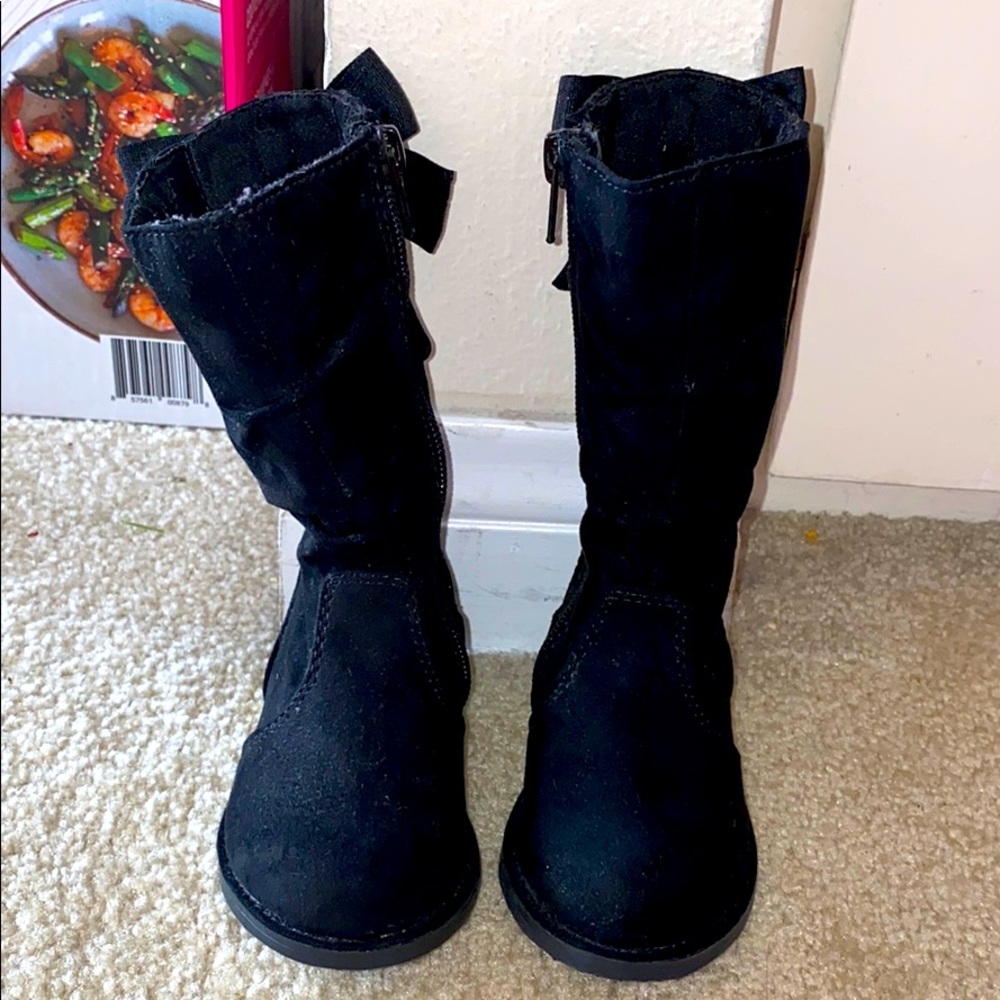 Zip up tall boots for toddler